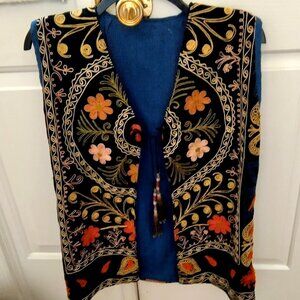 Embroidered art exhibition boho susane vest.